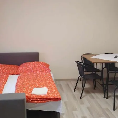 Gyulai Mesehaz Gyula