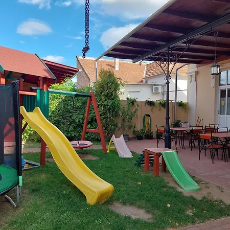 Apartment Gyulai Mesehaz *