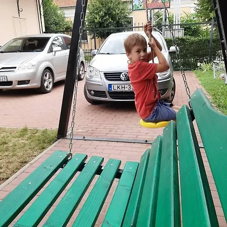 Gyulai Mesehaz *
