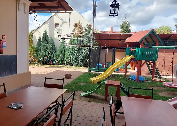 Gyulai Mesehaz *