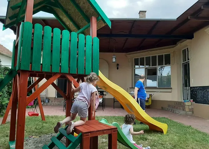 Gyulai Mesehaz *